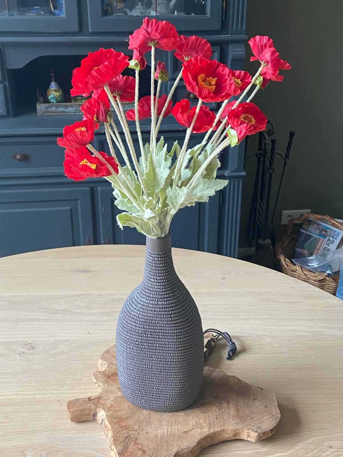 Klaprozen met vaas (35 cm hoog)
